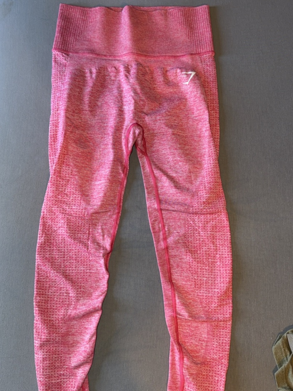 Gymshark Pink Seamless Racerback Sports Bra & Leggings Set - Picture 5 of 5